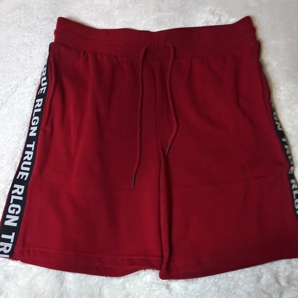 True Religion Short - Picture 1 of 3
